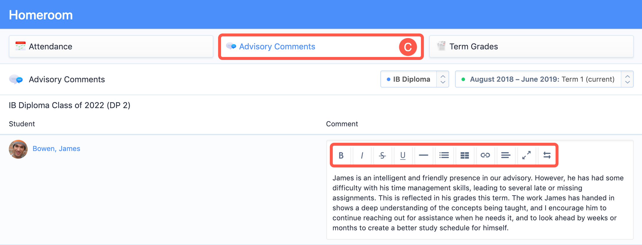 Captura de pantalla: Se han añadido opciones de formato de editor de texto enriquecido a los comentarios de calificaciones trimestrales y a los comentarios del asesor en tres lugares: